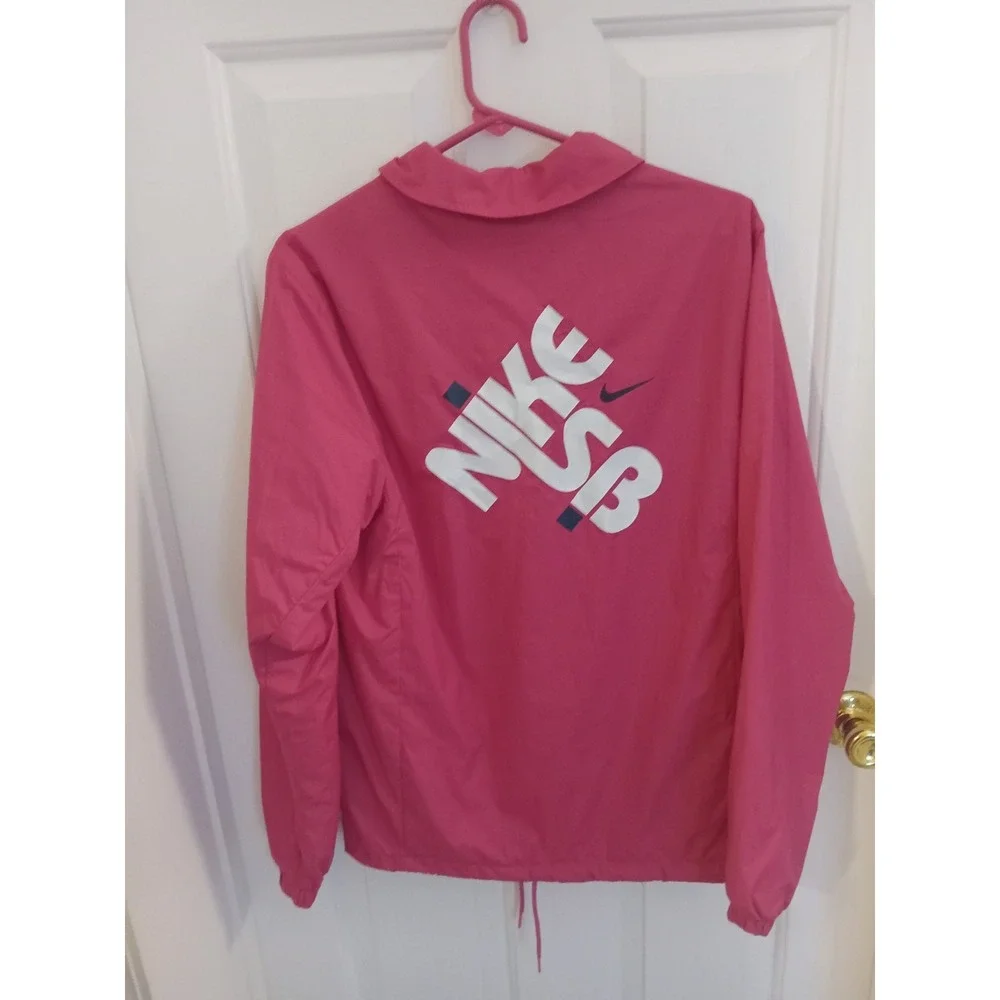Nike SB Men's Shield Hot Pink Nylon Windbreaker Skate Jacket Size XSmall‎ New
